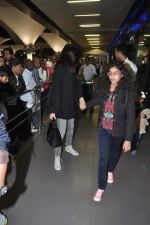 Sushmita Sen snapped at the airport in Mumbai on 5th Jan 2014